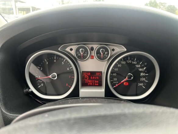 2010 Ford Focus II Рестайлинг, серый, 739000 рублей - вид 14