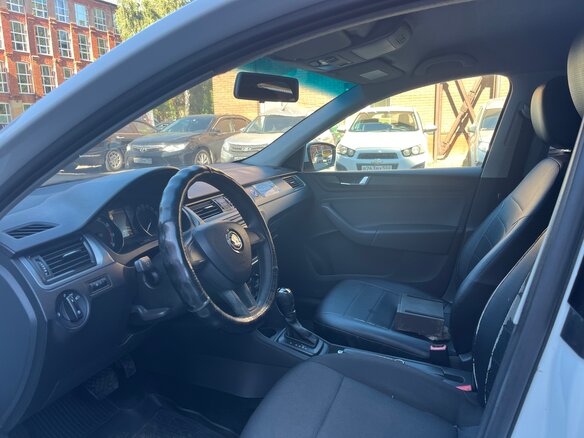 2019 Skoda Rapid I Рестайлинг, белый, 695000 рублей - вид 4