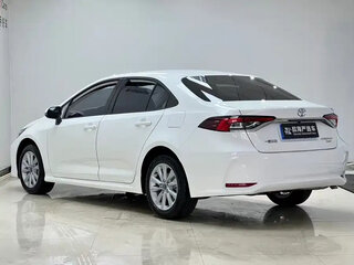 2023 Toyota Corolla Sporty XII (E210) Рестайлинг, белый, 1500600 рублей, вид 3