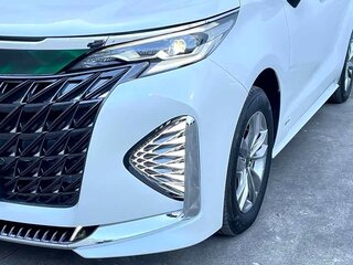 2024 Toyota Sienna IV, белый, 6900000 рублей, вид 3