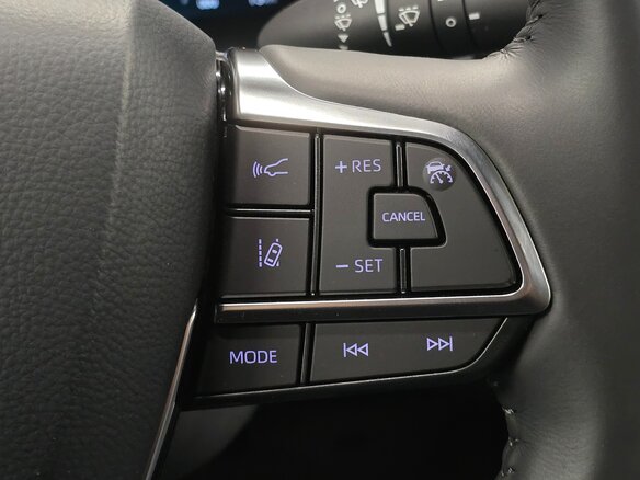 2026 Toyota Highlander IV (XU70), чёрный - вид 13