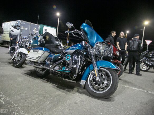 1995 Harley-Davidson Road King, синий, 800000 рублей - вид 17