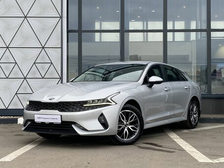 Kia K5 III