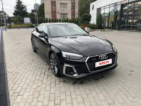 2022 Audi A5 Sportback 40 TFSI II (F5) Рестайлинг, чёрный, 4750000 рублей, вид 3