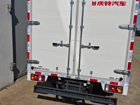 2024 Isuzu Elf (N-series), белый, 2990000 рублей, вид 5