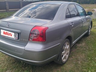 2007 Toyota Avensis II Рестайлинг, серебристый, 870000 рублей, вид 2
