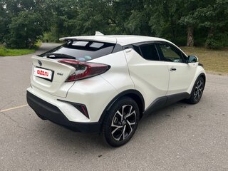 2018 Toyota C-HR I, белый, 2050000 рублей, вид 2
