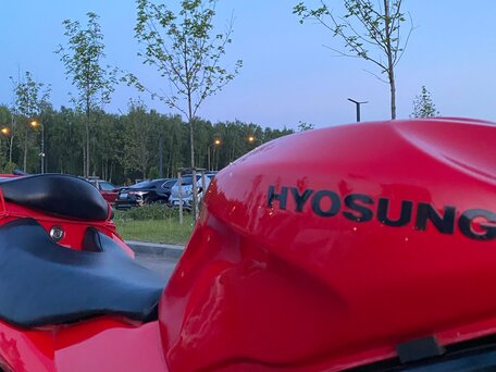 2013 Hyosung Comet GT250, красный, 199999 рублей, вид 3