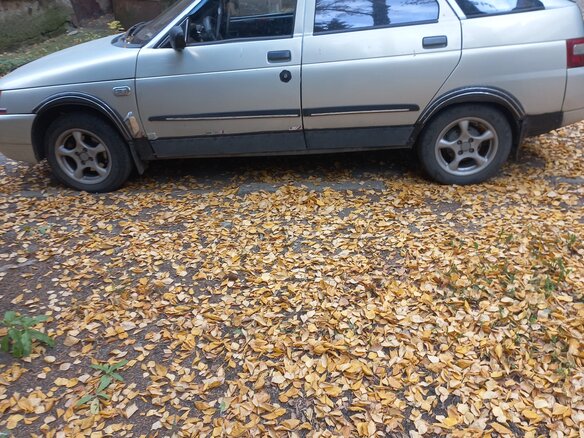 2001 Lada (ВАЗ) 2112, серебристый, 100000 рублей - вид 2