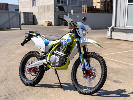 2026 BSE Z3, синий, 160200 рублей, вид 1