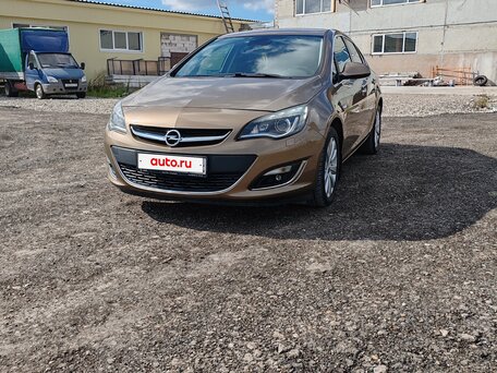 2013 Opel Astra J Рестайлинг, золотистый, 800000 рублей, вид 4