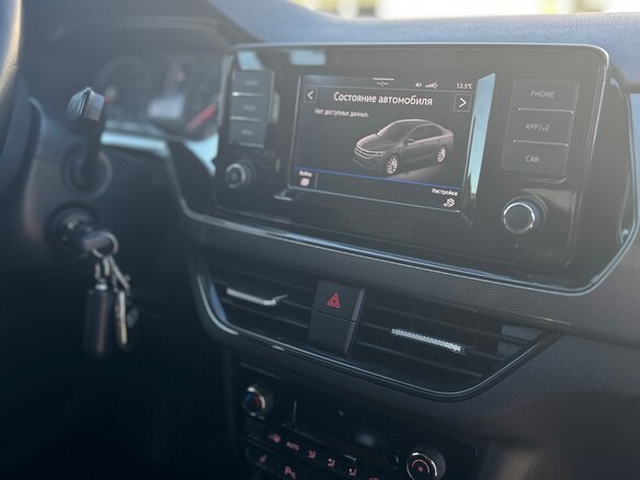 2020 Volkswagen Polo VI, серый, 1880000 рублей - вид 18
