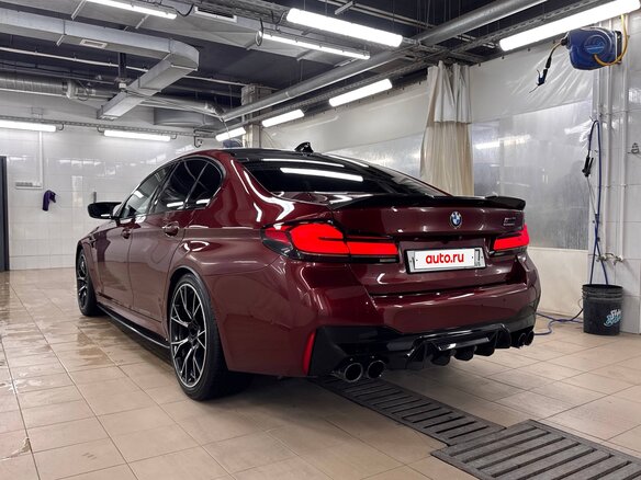 2020 BMW M5 Competition VI (F90) Рестайлинг, красный, 7949000 рублей - вид 4