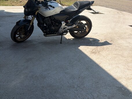 2013 Honda CB 650F, белый, 830000 рублей, вид 2