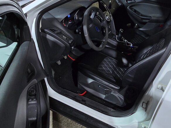 2013 Ford Focus III, белый, 850000 рублей - вид 8