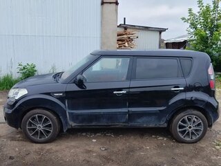 2010 Kia Soul I, чёрный, 680000 рублей, вид 4