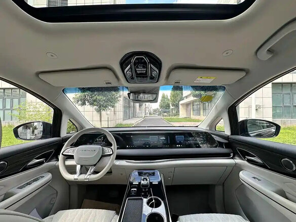 2026 Forthing V9 34.94 kWh, чёрный - вид 8