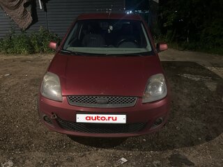 2007 Ford Fiesta Mk5, красный, 180000 рублей, вид 1