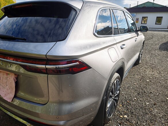 2025 Geely Monjaro (Xingyue L) I Рестайлинг (China Market), серебристый - вид 12