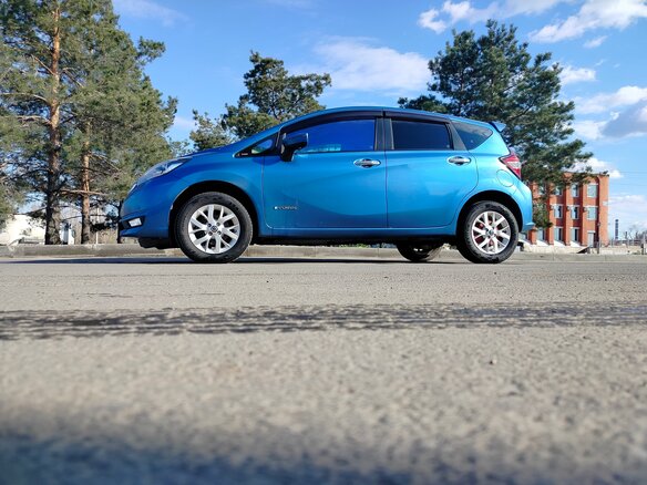 2019 Nissan Note e-Power II Рестайлинг, синий, 1500000 рублей - вид 6