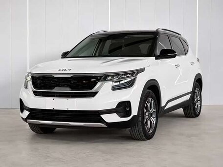 2022 Kia KX3, белый, 1750000 рублей, вид 1