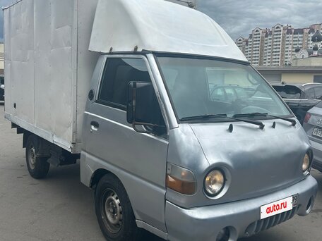2011 Hyundai Porter, серебристый, 300000 рублей, вид 2