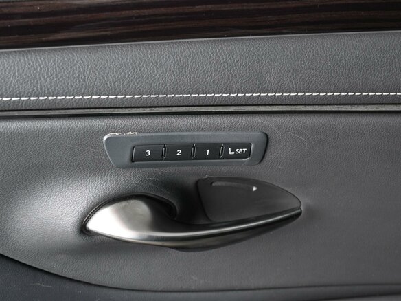 2021 Lexus ES 300h VII, серый - вид 25