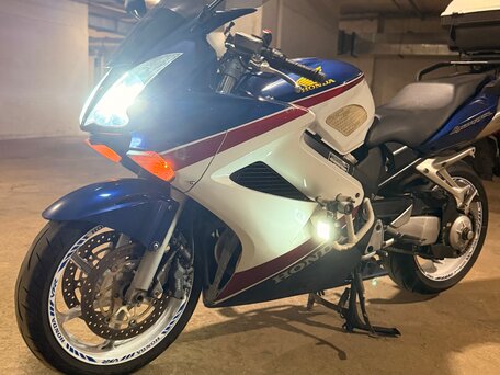 2006 Honda VFR 800, синий, 480000 рублей, вид 3
