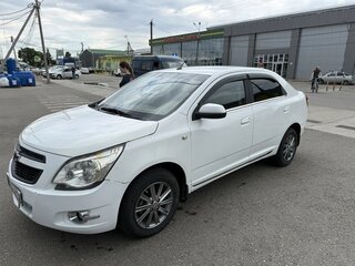 2013 Chevrolet Cobalt II, белый, 600000 рублей, вид 3