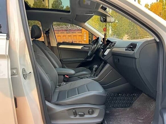 2021 Volkswagen Tiguan L II Рестайлинг (China Market), белый, 2380000 рублей - вид 4