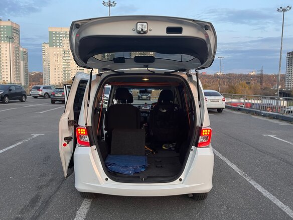 2014 Honda Freed I Рестайлинг 2, белый, 1380000 рублей - вид 8