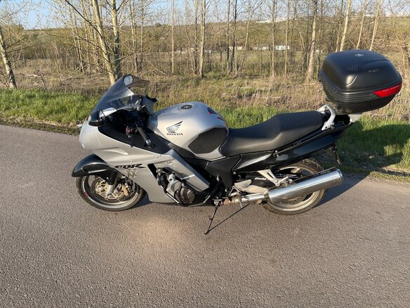 2002 Honda CBR 1100 XX, серебристый, 600000 рублей - вид 5
