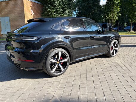 2024 Porsche Cayenne GTS Coupé III Рестайлинг, чёрный, 22000000 рублей, вид 5