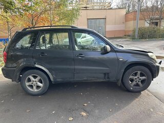 2004 Toyota RAV4 II (XA20) Рестайлинг, чёрный, 550000 рублей, вид 3