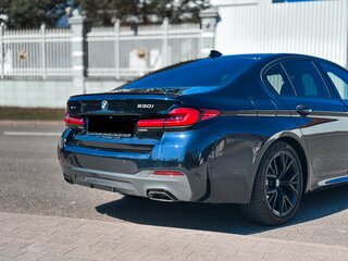 2023 BMW 5 серии 530i xDrive VII (G30/G31/G38) Рестайлинг, чёрный, 4500000 рублей, вид 5