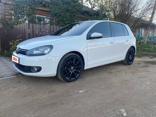 2010 Volkswagen Golf VI, белый, 820000 рублей, вид 1