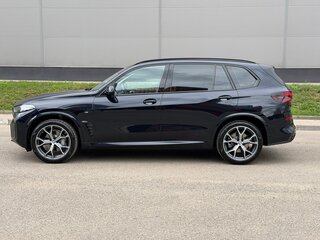 2026 BMW X5 Long 30Li IV (G05/G18) Рестайлинг, чёрный, 9200000 рублей, вид 4