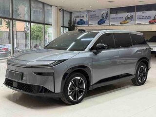 2025 Toyota bZ3X 58.3 kWh, серый, 2990000 рублей, вид 1