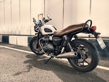 2018 Triumph Street Twin, белый, 750000 рублей, вид 5