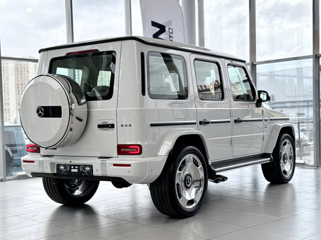 2026 Mercedes-Benz G-Класс AMG 63 AMG II (W465) Рестайлинг, белый, 33900000 рублей, вид 5