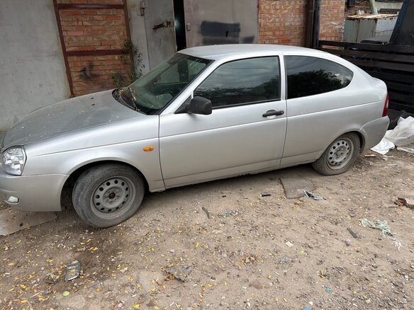 2010 Lada (ВАЗ) Priora I, серебристый, 260000 рублей - вид 1