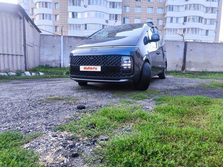 2021 Hyundai Staria I, серый, 4650000 рублей, вид 3