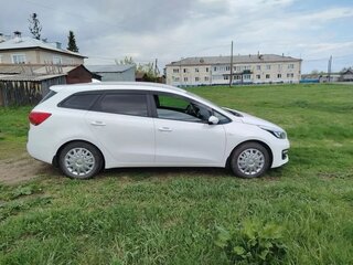 2018 Kia Ceed II Рестайлинг, белый, 1490000 рублей, вид 4
