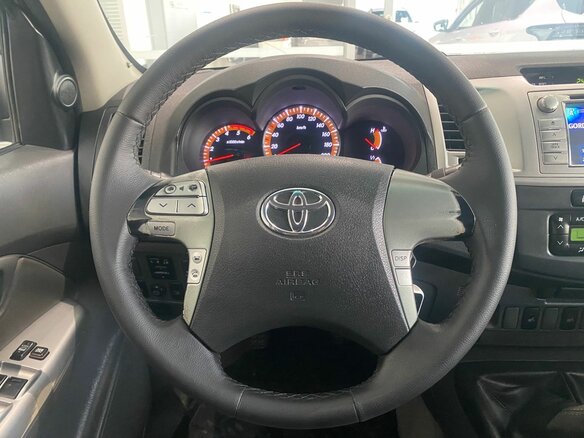 2012 Toyota Hilux VII Рестайлинг, белый, 1446000 рублей - вид 20