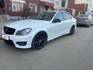 2011 Mercedes-Benz C-Класс 180 BlueEFFICIENCY III (W204) Рестайлинг, белый, 1350000 рублей, вид 1