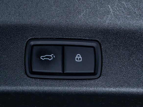 2024 Li Auto (Lixiang) L9 44.5 kWh I, чёрный, 6850000 рублей - вид 24