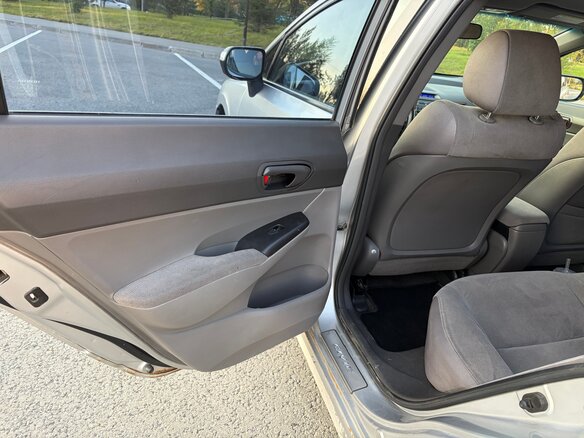 2006 Honda Civic VIII, серебристый - вид 18