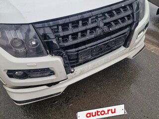 2019 Mitsubishi Pajero IV Рестайлинг 2, белый, 4290000 рублей, вид 3