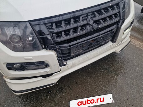 2019 Mitsubishi Pajero IV Рестайлинг 2, белый, 4050000 рублей, вид 3