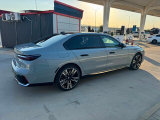 2022 BMW 7 серии 740i VII (G70), серый, 12500000 рублей, вид 2